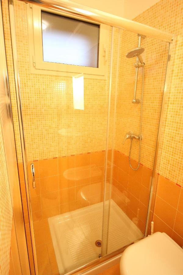 Bilocale Orange Apartment Gallipoli Bagian luar foto