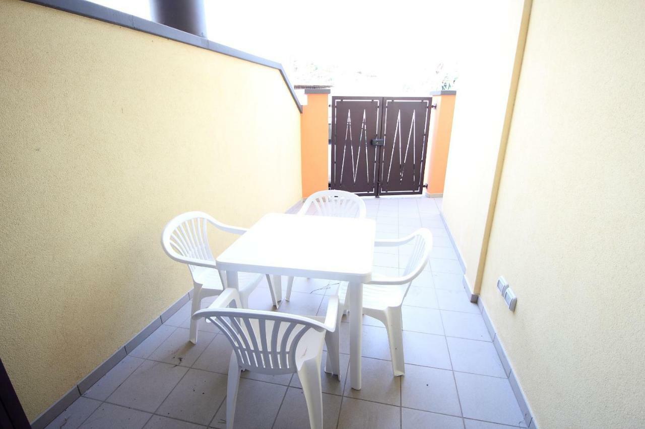 Bilocale Orange Apartment Gallipoli Bagian luar foto